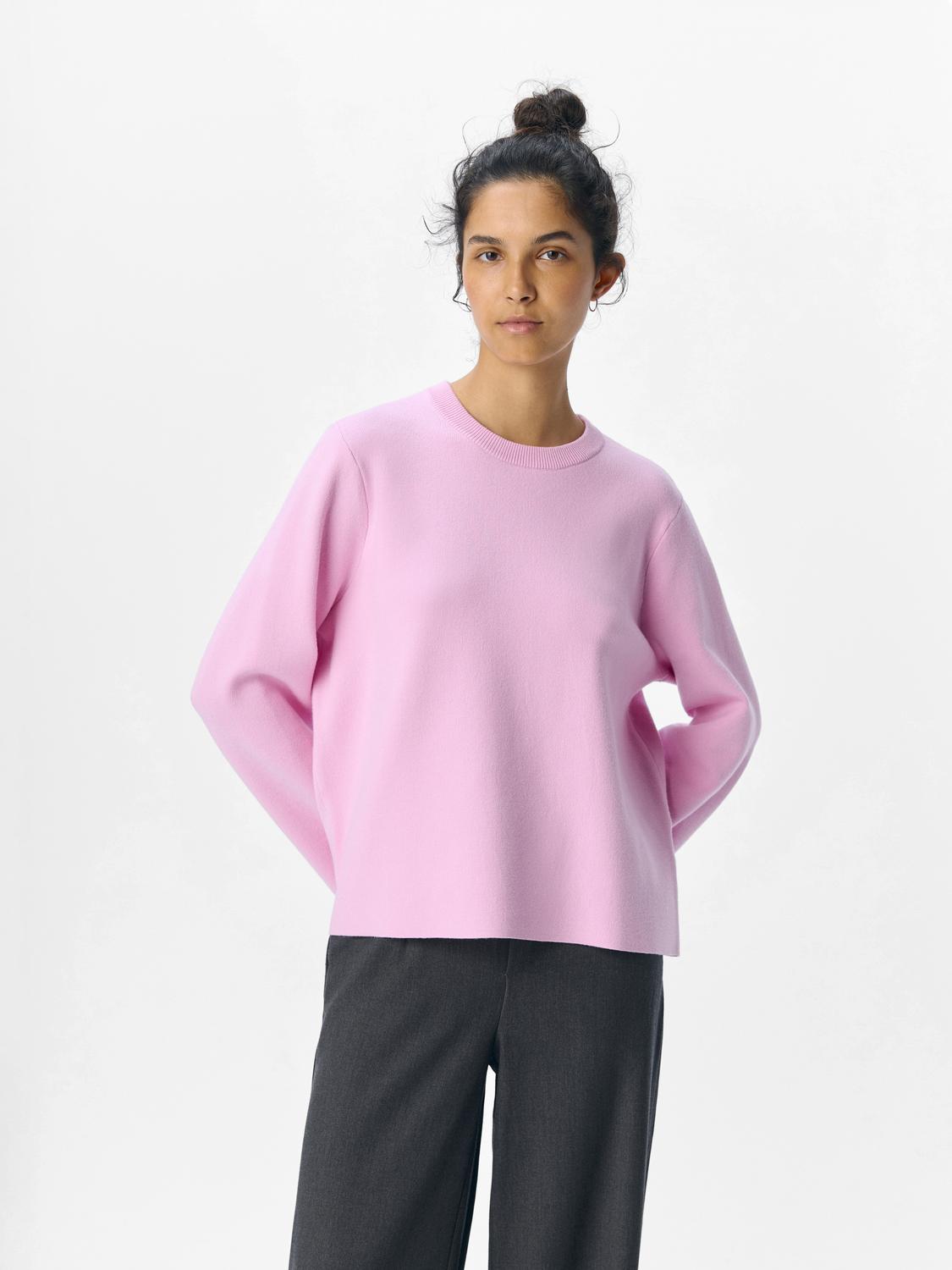 model_shot-front