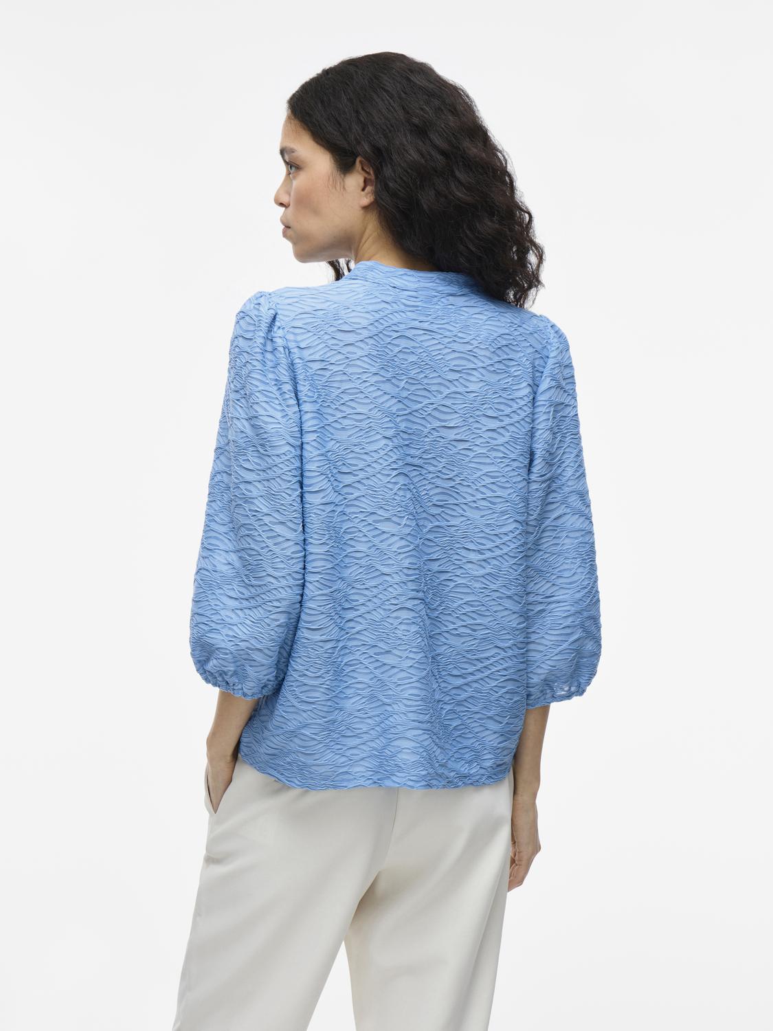 model_shot-back