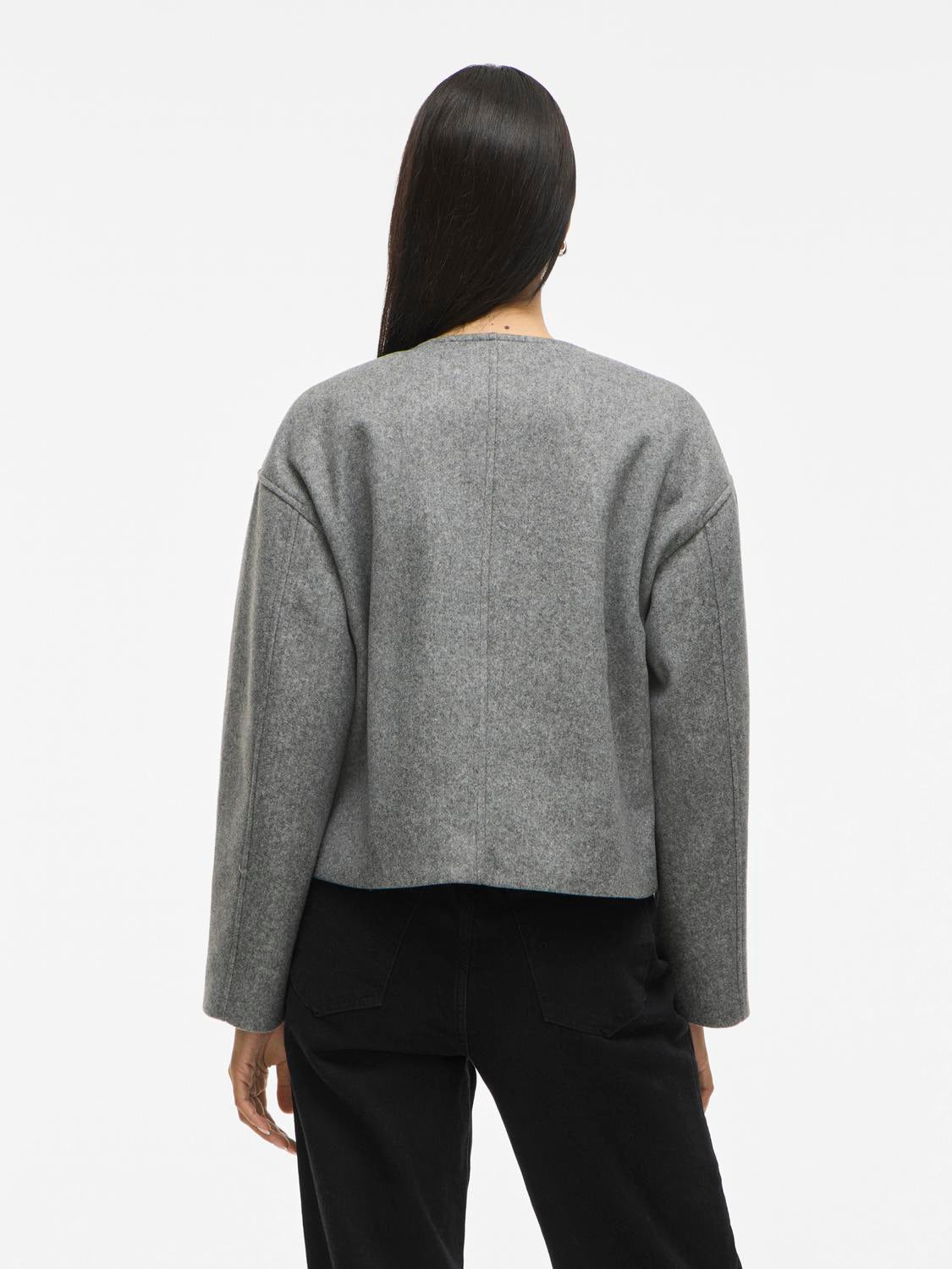 model_shot-back