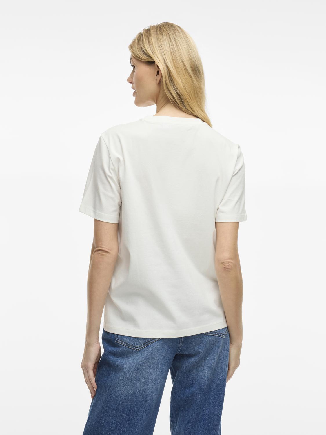 model_shot-back