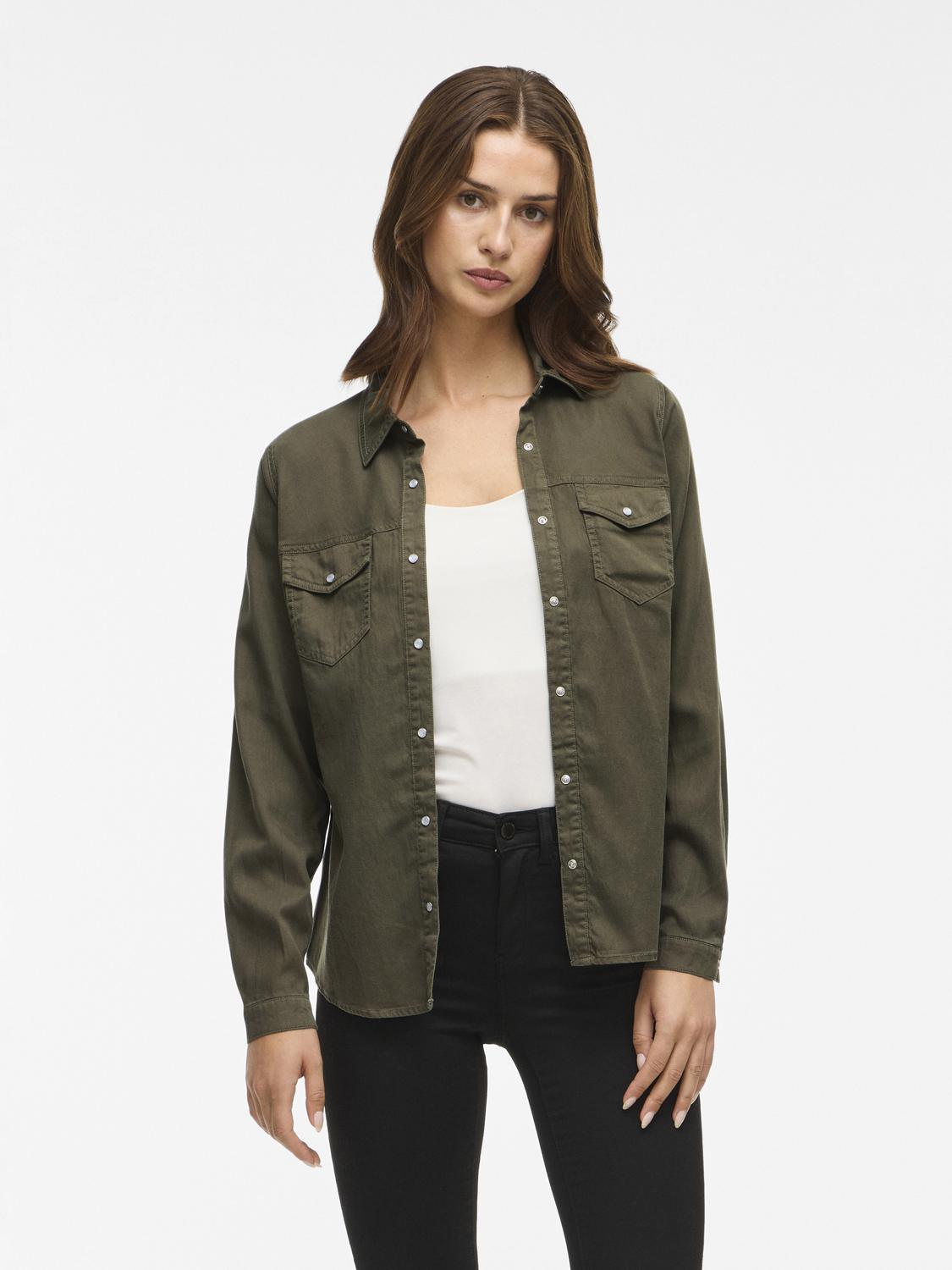 model_shot-front