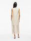 model_shot-back