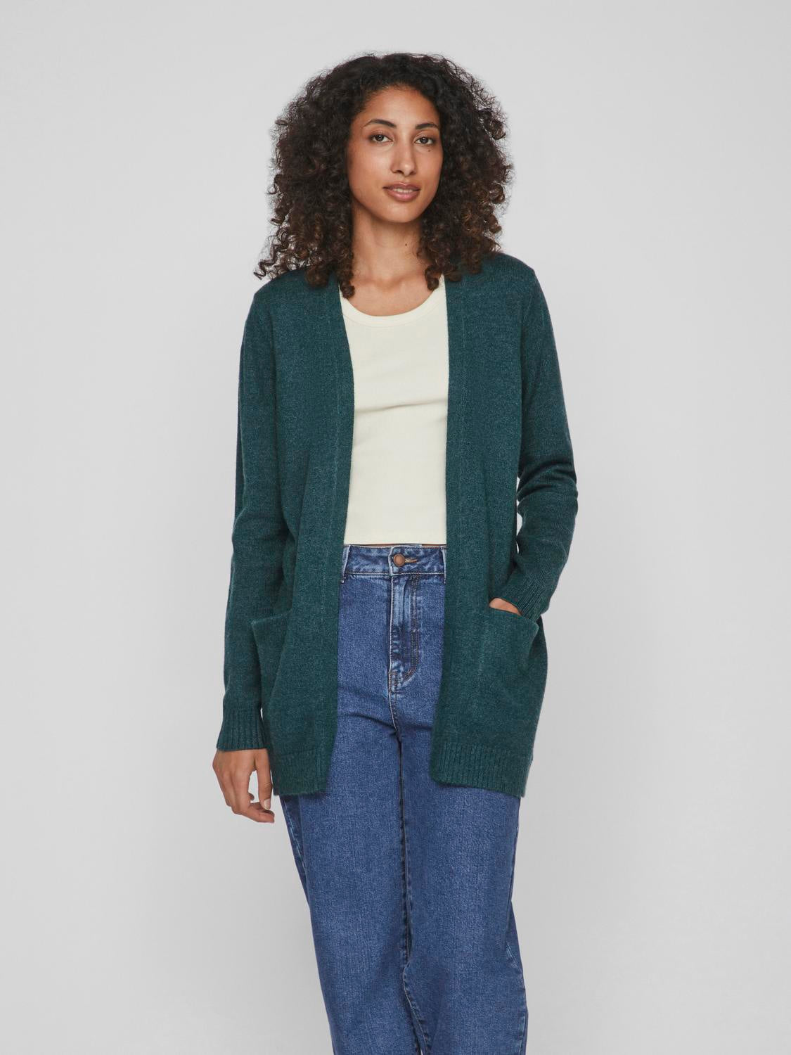 model_shot-front